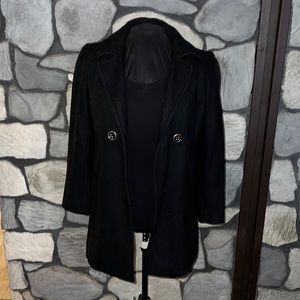 Woman’s Size XL black will coat